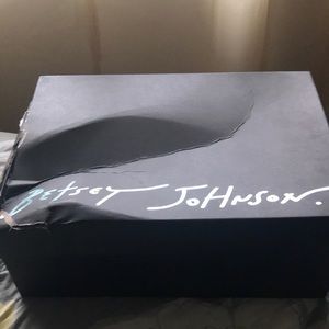 Betsy Johnson keylime stone low top sneaker